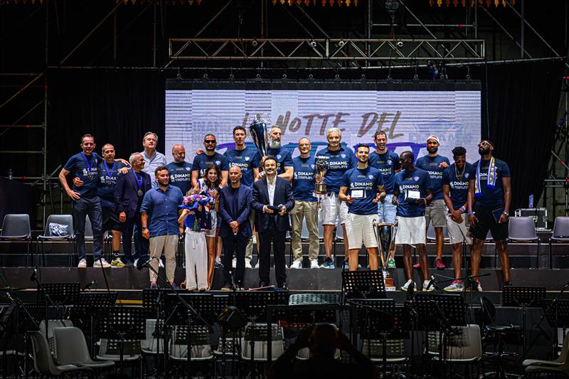 "La notte del Triplete": Sassari abbraccia la Dinamo, dieci anni dopo