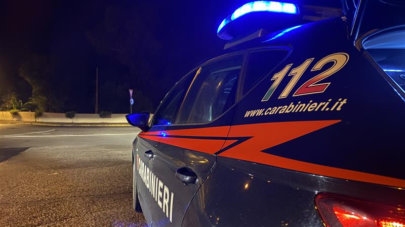 San Teodoro e Budoni, notte di controlli serrati: patenti ritirate, coltelli sequestrati e giovani segnalati per droga