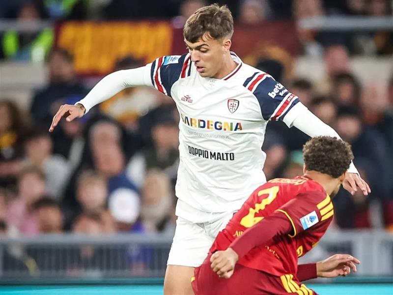 Un Cagliari determinato mette in crisi la Roma. Non basta un rigore di Nzola e la quinta rete di Maldini in stagione per uscire indenni dall