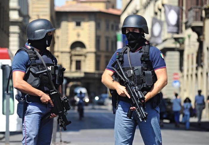 Misure di sicurezza rafforzate in Italia in risposta alle recenti tensioni internazionali