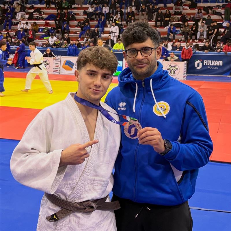 Il bronzo di Bardino nobilita la stirpe catalana: a Bari è podio tricolore