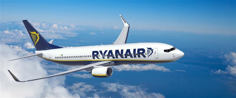 Atterraggio di emergenza a Elmas per un volo Ryanair: Passeggeri salvi, voli deviati