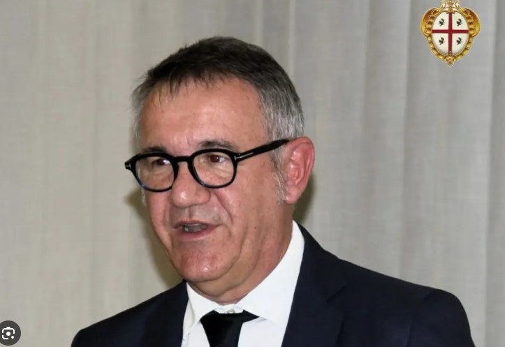 Comandini tiene il punto: “Piena fiducia in Todde, il Consiglio va avanti”