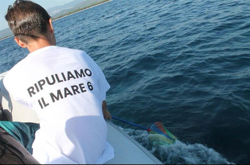Arbatax, 36 giovani ripuliscono mare e pineta: oltre 8 kg di rifiuti rimossi nella sesta edizione di “Ripuliamo il Mare”