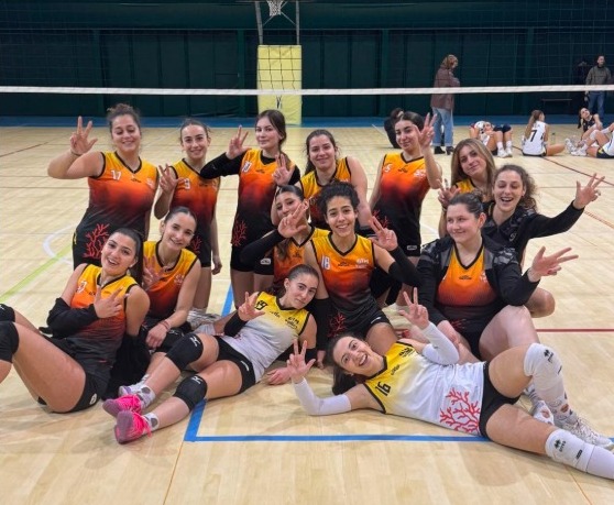 Pallavolo Gymnasium Alghero: weekend da incorniciare tra vittorie nette e il ritorno in vetta alla classifica