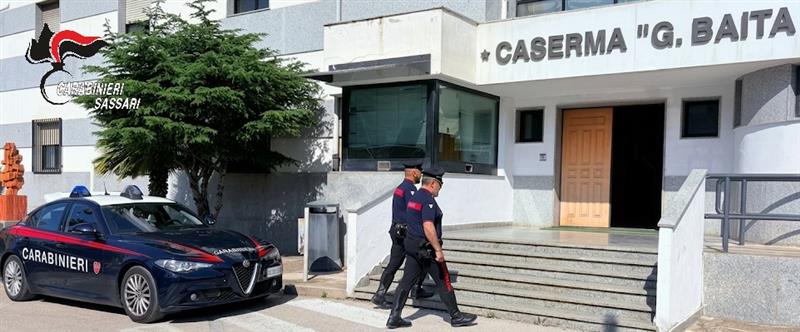 Alghero: preso il complice del rapinatore con la maschera di Dalì - i soldi delle casse finanziavano lo spaccio e si preparava l