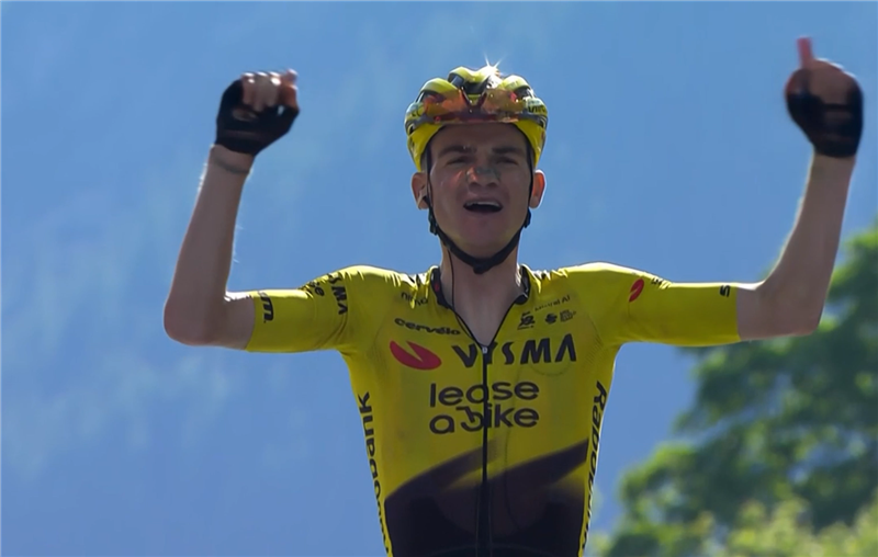 19ª Tappa Giro 2026 - L'affondo di Kuss ai Piani di Pezzè, ennesima beffa per Ciccone che si consola in azzurro