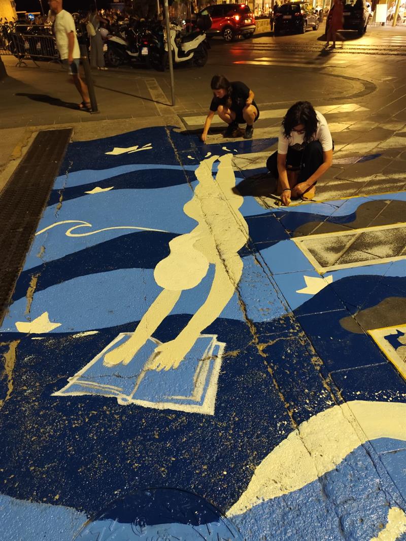 Dall’altra parte del mare: la street art che reinventa Piazza Sulis