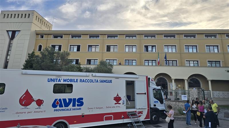 Sassari, donazione di sangue nel piazzale Falcone: raccolte 20 sacche con l