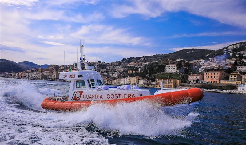 Tavolara, due canoisti salvati dalla Guardia Costiera: “In mare il vento non perdona”