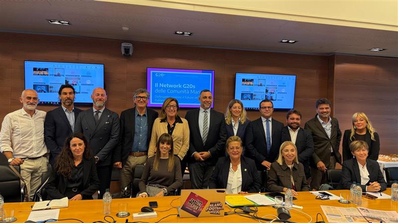 Alghero: stop unanime al balzello sui voli, centrodestra in pressing sulla Regione. E il fronte del turismo si divide tra tassa d’imbarco e tassa di soggiorno