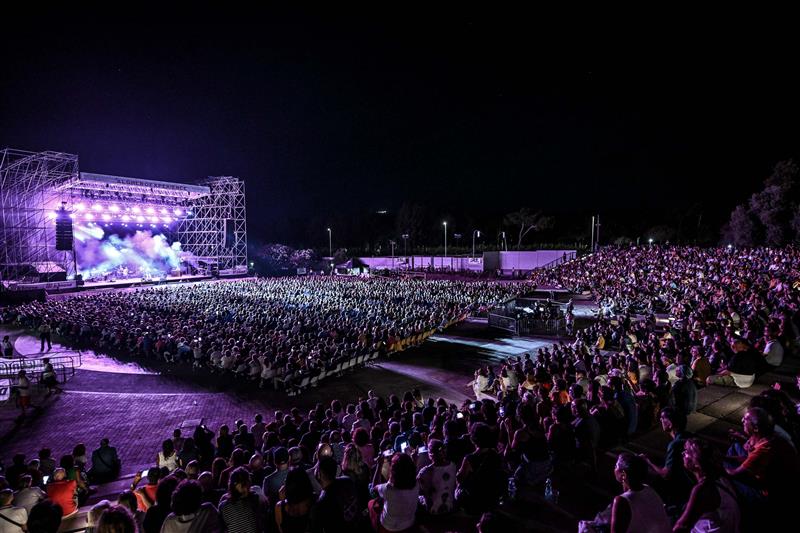 Alghero Summer Festival 2026: l'Anfiteatro Graziani schiera i big. Da Baglioni a Blanco, un mese di musica sul mare