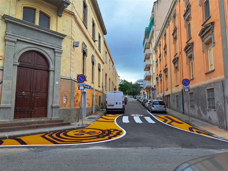 Sassari: Studenti del liceo artistico abbelliscono l’ingresso dell’istituto