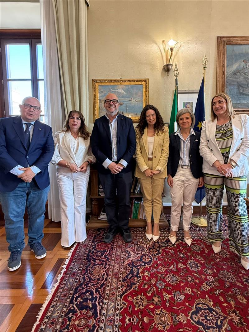 Tour istituzionale nel Sassarese per la vicepresidente del Parlamento europeo: dai pescatori di Porto Torres ai tavoli di Confindustria
