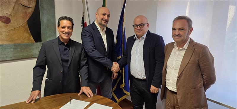 Sassari a misura di studente: autobus per un anno intero a 10 euro. Si rinnova l