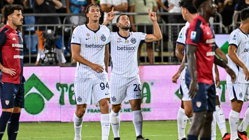 L’Inter passa alla “Unipol Domus”. Il Cagliari non sfigura e, approfittando degli errori ospiti, prova a raggiungere il pareggio, senza però rendersi veramente pericoloso.