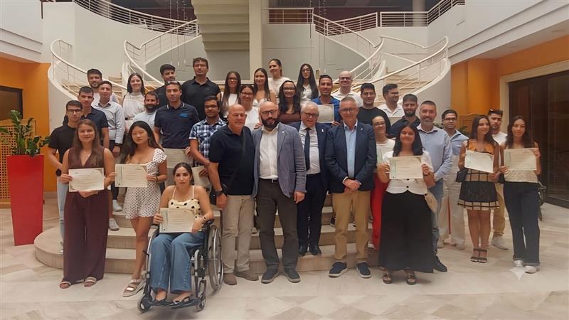 Sangue e merito: l'Avis premia 75 neolaureati sardi per spingere il ricambio generazionale