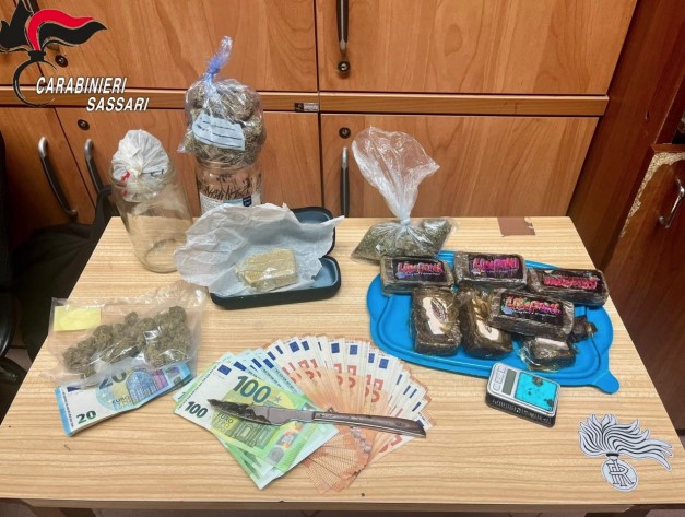 Olbia: bloccato giovane pusher nel centro città